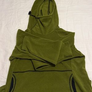 womens large melanzana